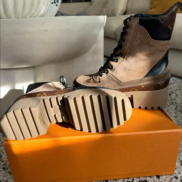 Louis Vuitton Laureate Desert Boot Size 39 - Picture 2 of 4